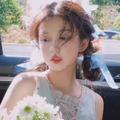 相逢却似曾相识离婚后顾太太的马甲藏不住了